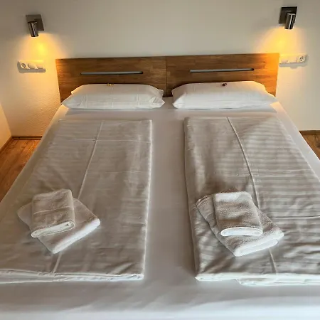 Gaestehaus Forggensee فندق