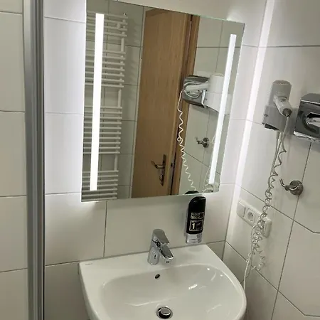 Gaestehaus Forggensee فندق *