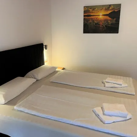 Hotel Gaestehaus Forggensee