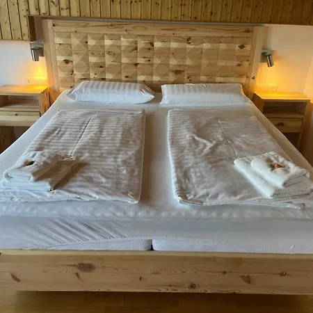 Hotel Gaestehaus Forggensee