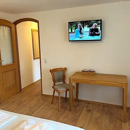 Hotel Gaestehaus Forggensee