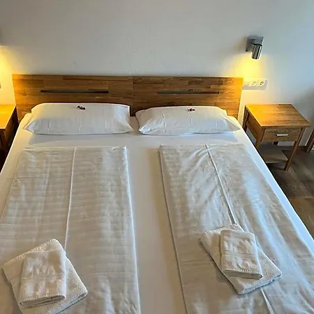 Gaestehaus Forggensee Hotel