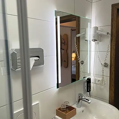 Hotel Gaestehaus Forggensee