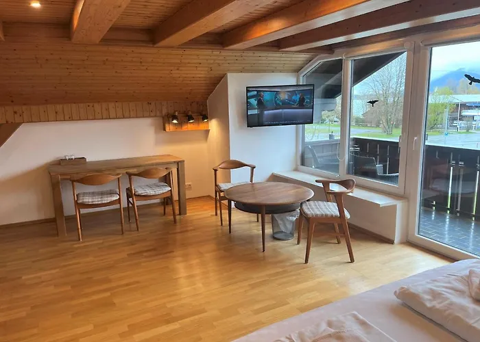 Hotel Gaestehaus Forggensee